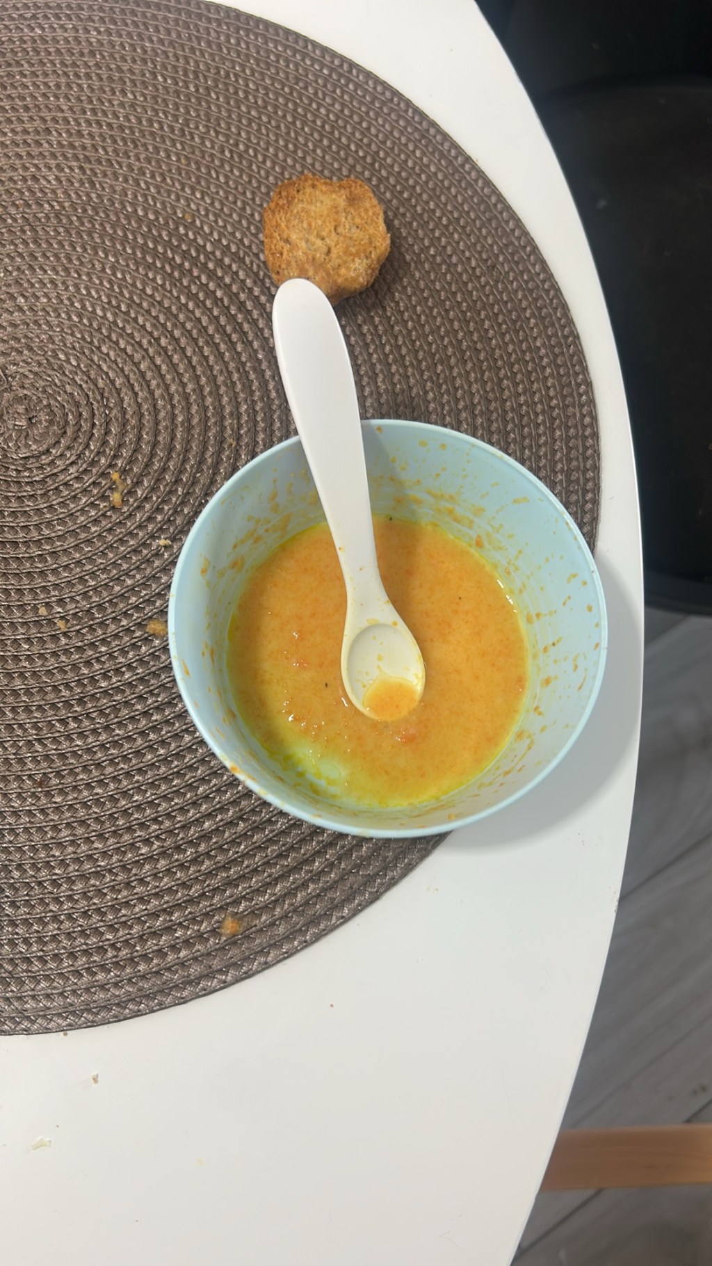 Svezzamento: c’era una volta il biberon ma oggi c’è un cucchiaino